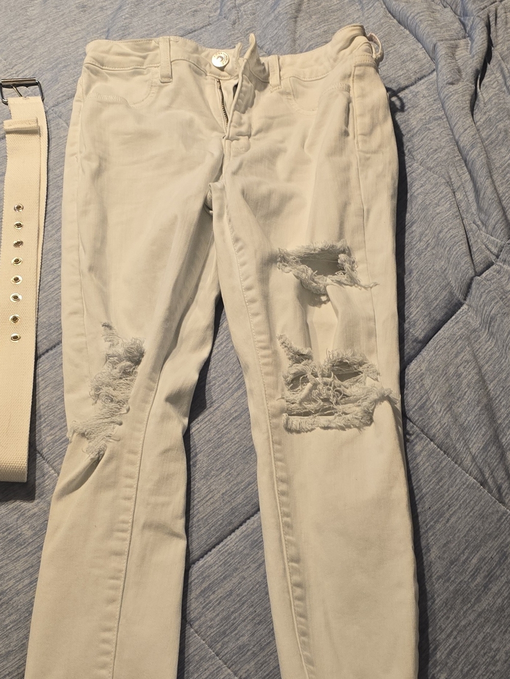 American Eagle Outfitters Distressed Skinny Jeans